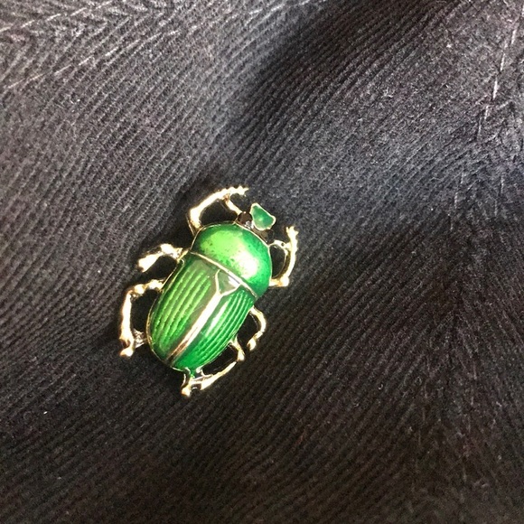 NWT Green metallic enamel scarab brooch/pin in goldtone, for scarf, hat, coat OS - Picture 5 of 12
